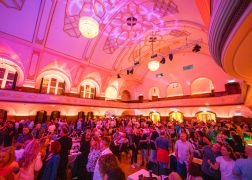 Hunderte Bei Jugendklub Revival Party In Jena 19