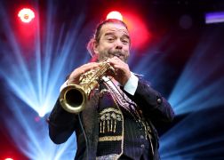 La Caravane Passe In Jena 0030