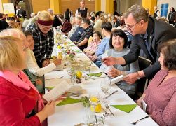 MartinsSchmaus Gaense Essen Fuer Beduerftige In Jena 15