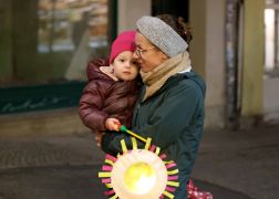 Familien Zogen Mit Laternen Durch Jena 13