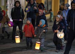 Familien Zogen Mit Laternen Durch Jena 24