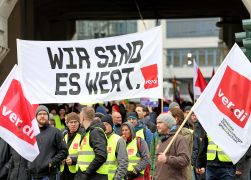 Hochschul Mitarbeiter Protestieren In Jena 07
