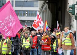 Hochschul Mitarbeiter Protestieren In Jena 08