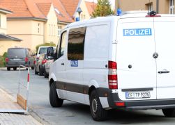 Taeter Mit Waffe 19 Jaehriger In Jena Mit Beinschuss Gestoppt 04
