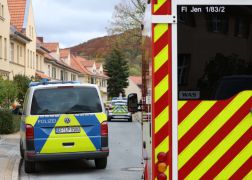 Taeter Mit Waffe 19 Jaehriger In Jena Mit Beinschuss Gestoppt 07