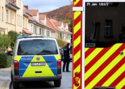 Taeter Mit Waffe 19 Jaehriger In Jena Mit Beinschuss Gestoppt 09