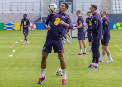 EM 2024 England Trainierte In Jena 43