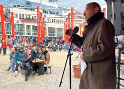 Gregor Gysi Als Linken Wahlhelfer In Jena 05