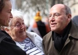 Gregor Gysi Als Linken Wahlhelfer In Jena 10