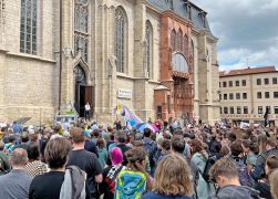 Jena Zeigt Gesicht Fuer Demokratie Und Weltoffenheit 00