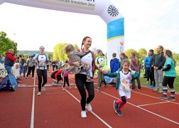 Jenaer Teamlauf 1400 Starter Fuer Den Guten Zweck 81