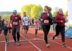 Jenaer Teamlauf 1400 Starter Fuer Den Guten Zweck 82