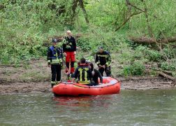 Vermisst In Jena Grosser Sucheinsatz Auf Der Saale 05