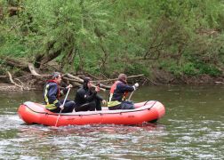 Vermisst In Jena Grosser Sucheinsatz Auf Der Saale 06