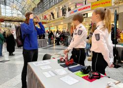 Familiensamstag Grosseinsatz Der Polizei In Jena 09