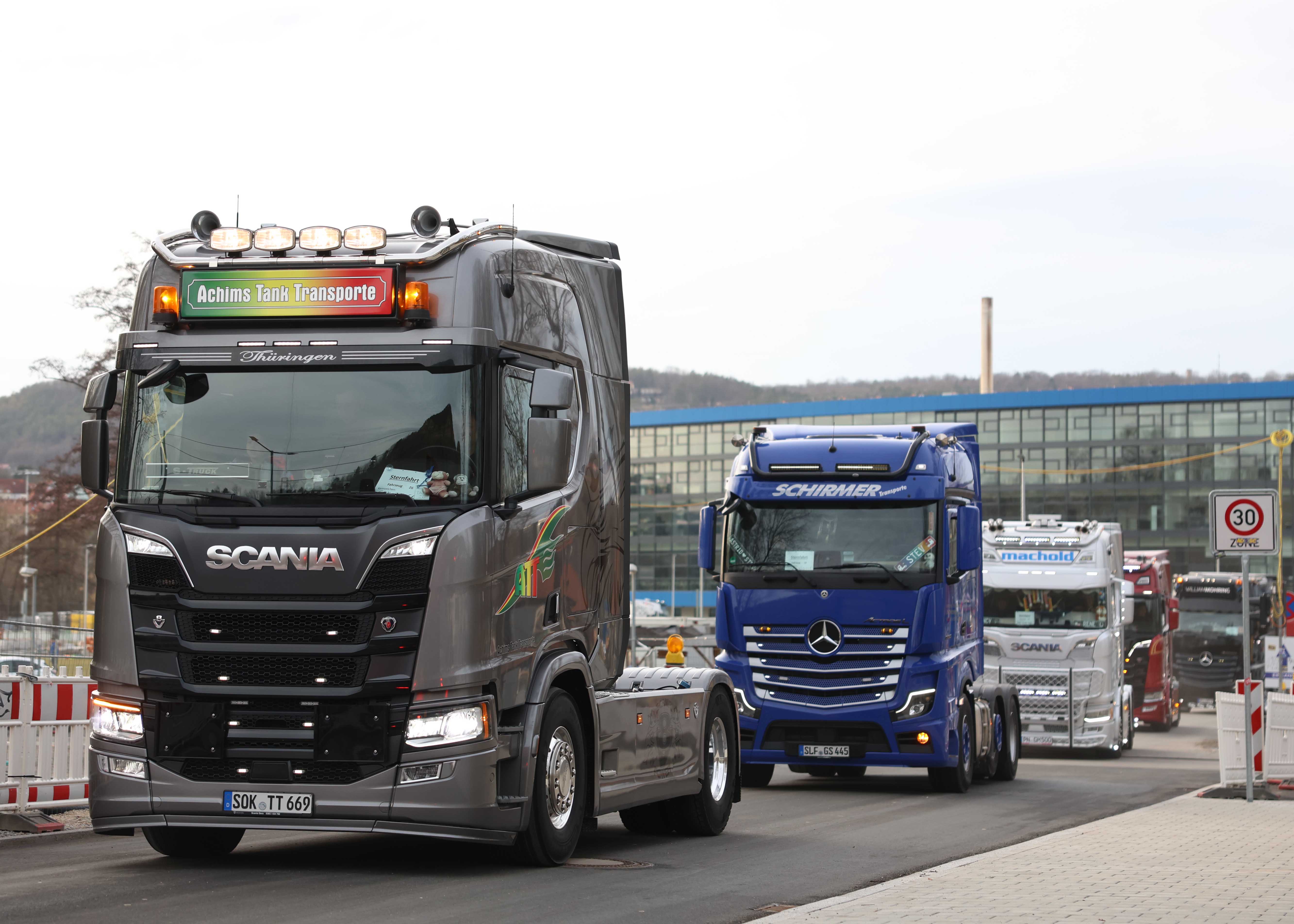 Jenaer Nachrichten – Sternfahrt in Jena: Trucker mit Herz für schwer ...