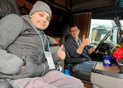Sternfahrt In Jena Trucker Mit Herz Fuer Schwer Kranke Kinder 01