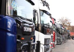 Sternfahrt In Jena Trucker Mit Herz Fuer Schwer Kranke Kinder 02