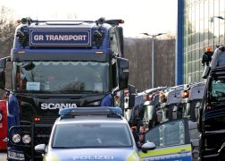Sternfahrt In Jena Trucker Mit Herz Fuer Schwer Kranke Kinder 16