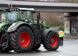 Traktor Korso Veraergerte Bauern Zogen Durch Jena 01