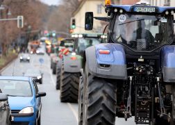 Traktor Korso Veraergerte Bauern Zogen Durch Jena 15