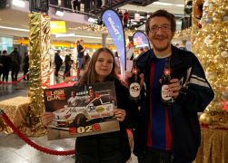 Elsterglanz In Jena Schlange Stehen Fuer Kult Kalender 10