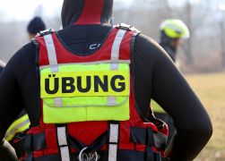 Eisrettung Feuerwehr Jena Trainiert Den Ernstfall 17