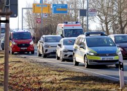 Drei Autos Krachen In Lobeda Aufeinander 00