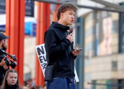 Erneut Schulstreik In Jena Hunderte Gegen Neuen Wehrdienst JN008