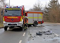 Lkw Kracht In E Smart 88 Jaehrige In Jena Aus Auto Befreit 05