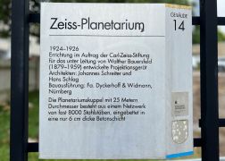 Zurueck Im All Planetarium In Jena Feiert Comeback 05