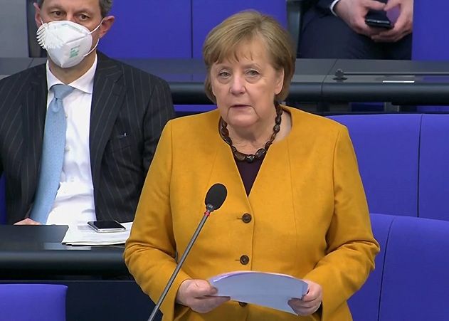 Auf der heutigen Regierungsbefragung stand Kanzlerin Angela Merkel den Bundestagsabgeordneten Rede und Antwort aufgrund ihres Rückziehers bezüglich des Oster-Lockdowns.
