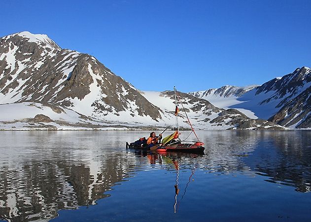 Jürgen Schütte schipperte mit dem Faltboot durch die Inselwelt Spitzbergens.