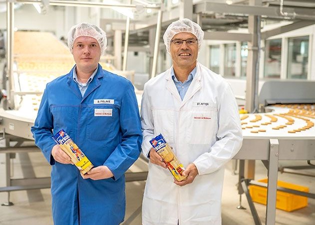 Produktionsstart: Projektleiter Bernd Fislake und Werkleiter Steffen Ritter in den neuen Produktionshallen der Prinzen Rolle.