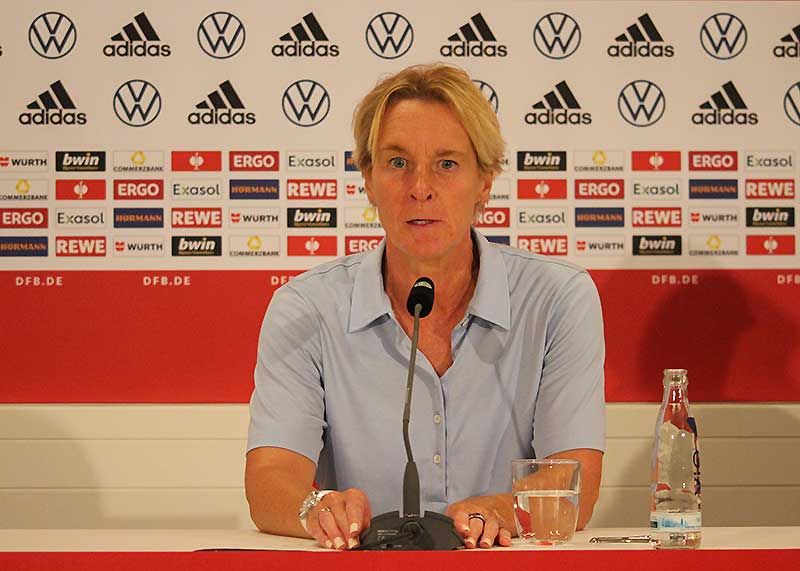 Martina Voss-Tecklenburg war mit der Frauenfußball-Nationalmannschaft in Thüringen.