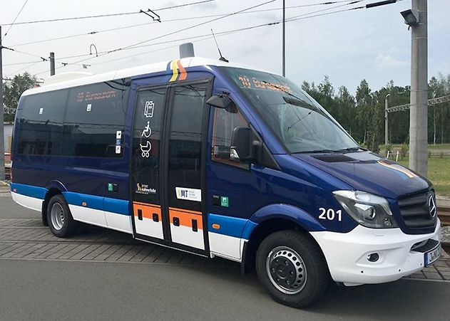 Ab heute im Einsatz: der neue Midibus des Jenaer Nahverkehrs.