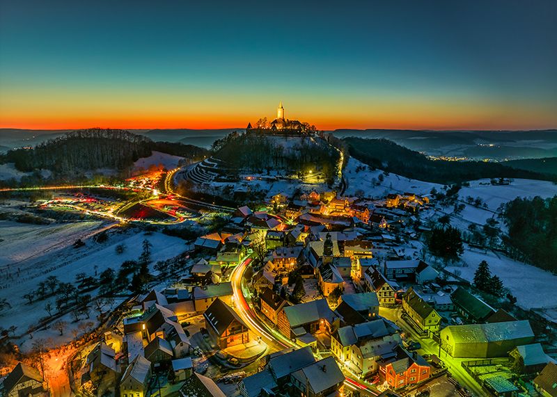 Ein impossanter Blick auf die Leuchtenburg in Seitenroda bei Kahla.