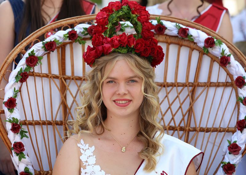 Die 17-jährige Emily Wolff wurde als 51. Dornburger Rosenkönigin gekrönt.