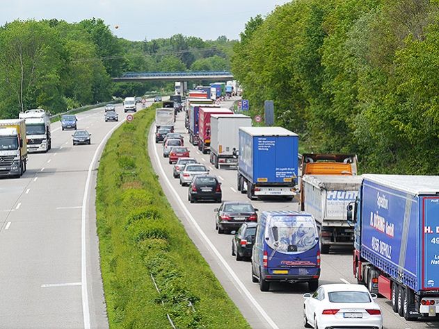Der Ferienbeginn in den Sachsen, Sachsen-Anhalt und Thüringen wird wieder zur Geduldsprobe für viele Autofahrer.