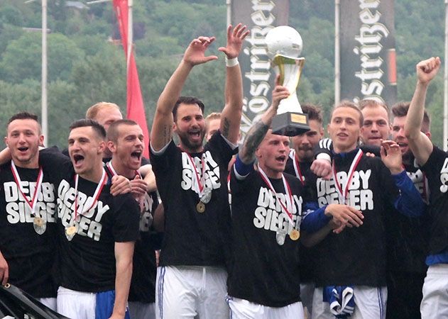 Der FCC siegt nach einer turbulenten Schlussphase mit 2:0 (0:0) und zieht damit in den DFB-Pokal ein.