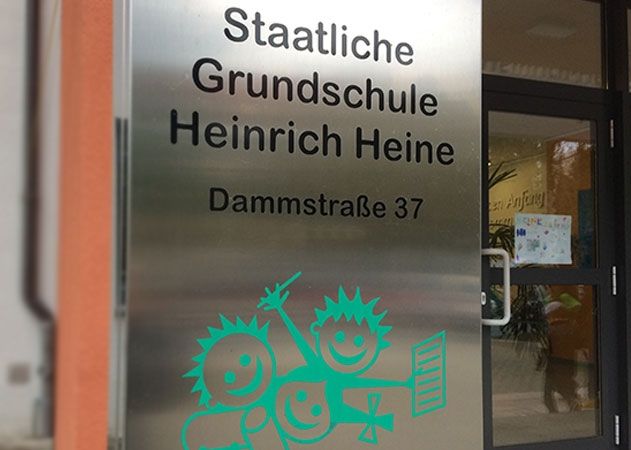 Die Grunschule Heinrich Heine in Jena-Ost lädt am 22.11.2016 zu einem Informationselternabend ein.