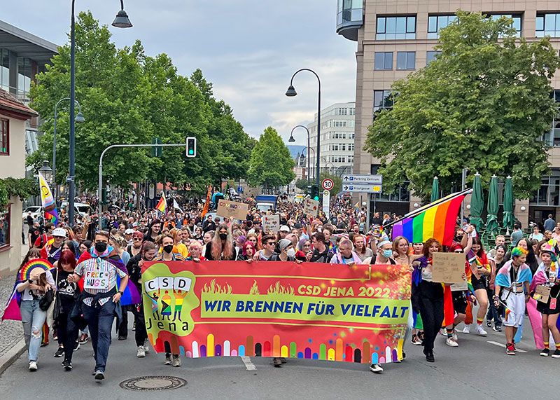 Es war wohl die größte und bunteste Demo, die Jena in den letzten Jahren gesehen hat.