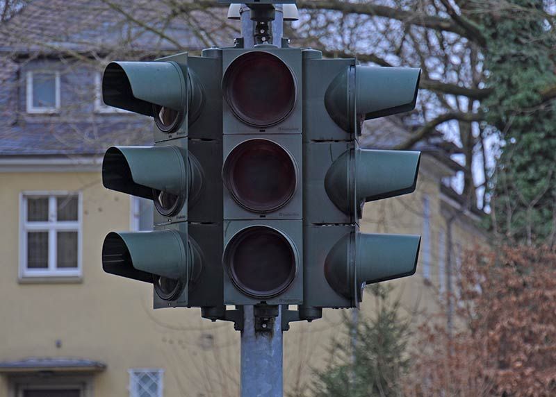 Im wahrsten Sinne des Wortes „ohne Saft“ war am Sonntagnachmittag die Ampelanlage in Jena.