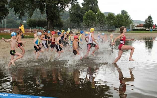 Start ins kühle Nass im Schleichersee.