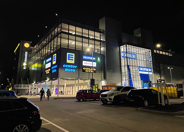 Am Donnerstagmorgen hat das neue Wiesencenter in der Löbstedter Straße eröffnet.