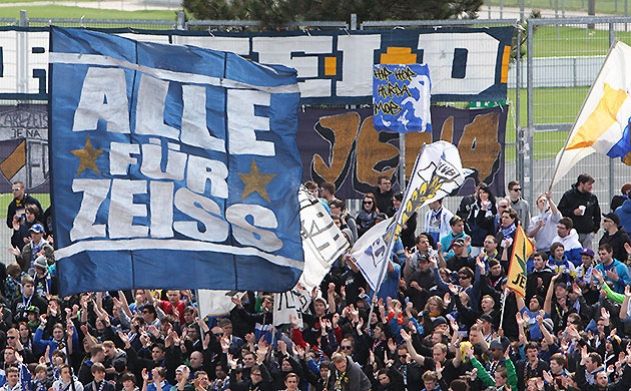 Im Spitzenspiel der Regionalliga Nordost bei Energie Cottbus am Sonntag kann der Tabellenführer FC Carl Zeiss Jena auf große Unterstützung seiner Fans bauen.