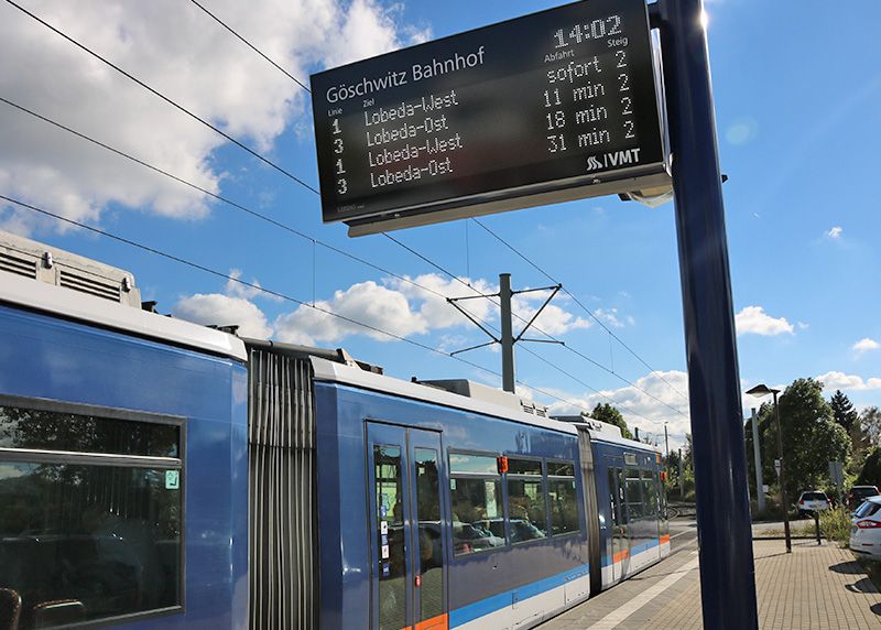 Aufgrund von Abriss-Arbeiten am Göschwitz Bahnhof fahren keine Straßenbahnen zwischen Burgaupark und Lobeda-West über Göschwitz Bahnhof.
