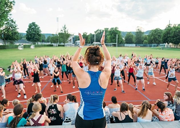 Für den sportlichen Ausgleich zum Studium organisiert der Bereich Hochschulsport der Friedrich-Schiller-Universität Jena in Zusammenarbeit mit dem Universitätssportverein Jena ein umfangreiches und vielfältiges Sportprogramm