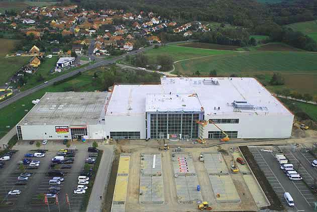 Blick auf das neue Porta-Einrichtungshaus in Jena-Isserstedt.