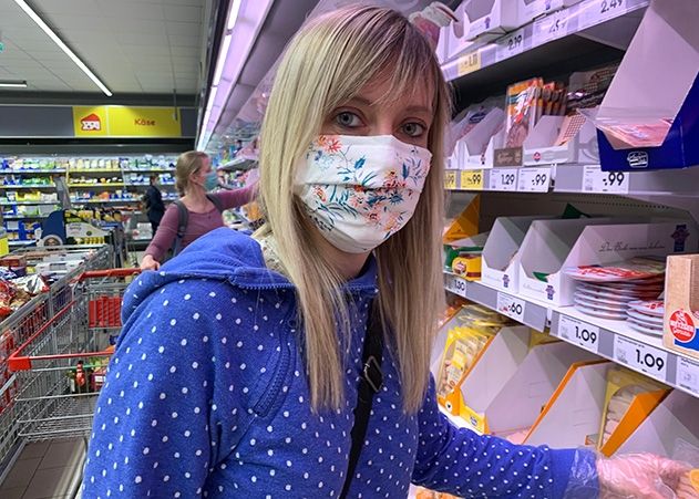 In Jena muss man seit heute beim Einkaufen einen Schutz vor Mund und Nase haben.